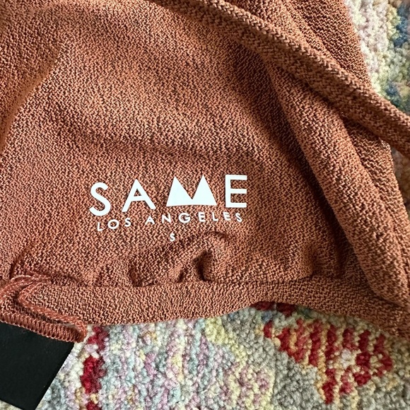 SAME Los Angles GOLD CHAIN TRIANGLE (FAUX SUEDE BURNT SIENNA) - Picture 5 of 5